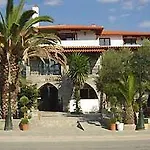 Pyrgos Hotel