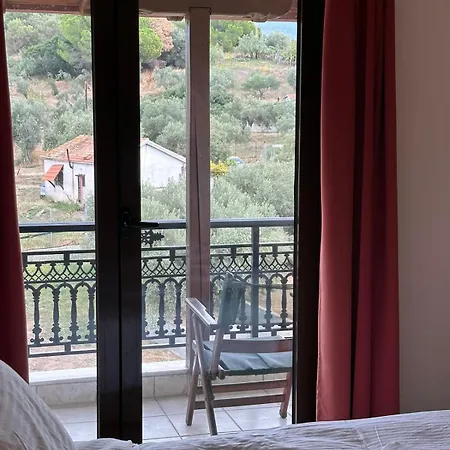 Otel Pyrgos