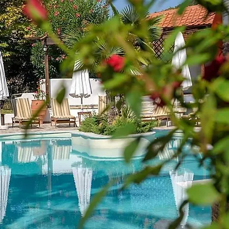 ホテル Pyrgos オウランオウポリ