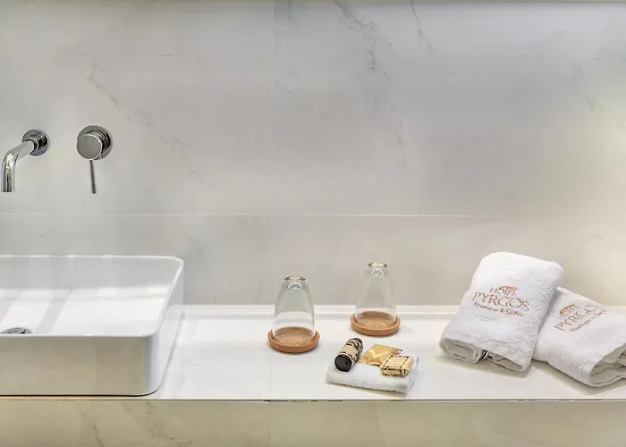 Pyrgos 2* Uranópolis